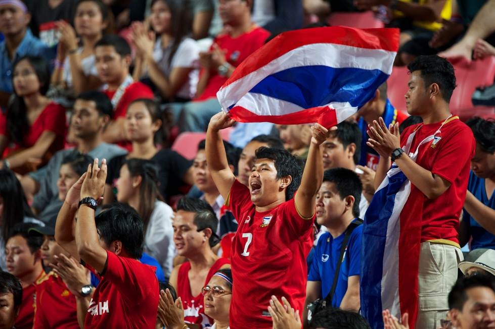 Trai nghiem World Cup cuong nhiet tai Phuket hinh anh