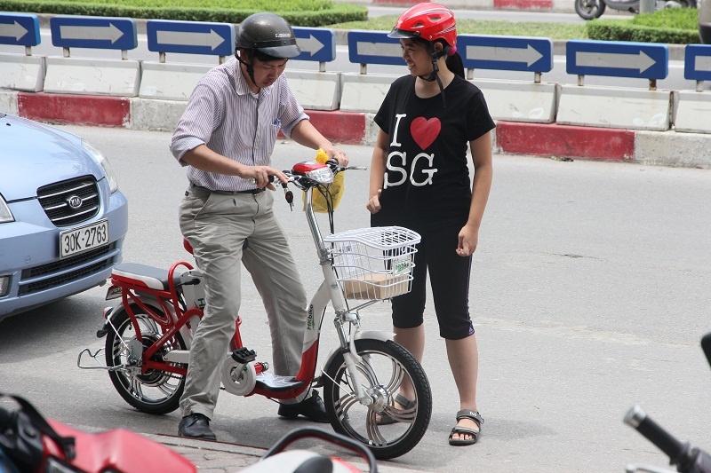 Xe đạp điện HKbike nắm bắt tốt tâm lý của khách hàng nên được phụ huynh tin tưởng mua cho con em.