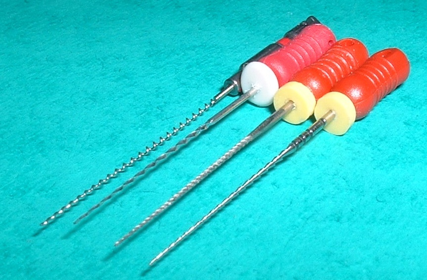Một số loại trâm được dùng.