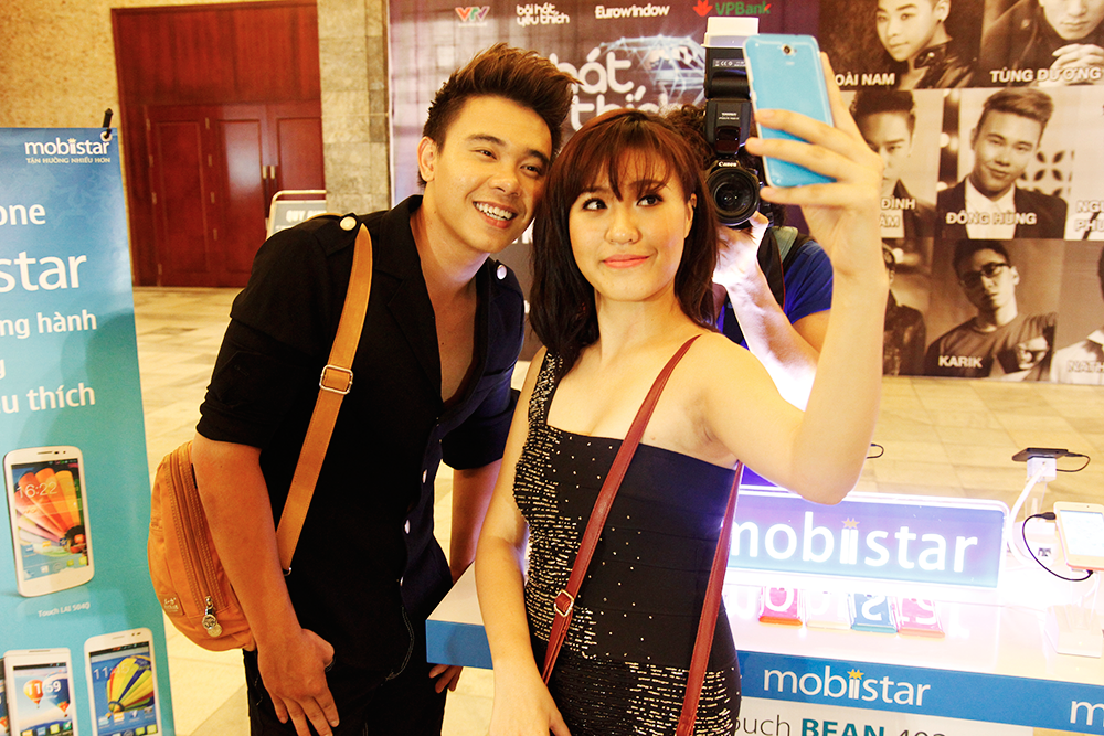 Thoat kiep FA voi smartphone hinh anh