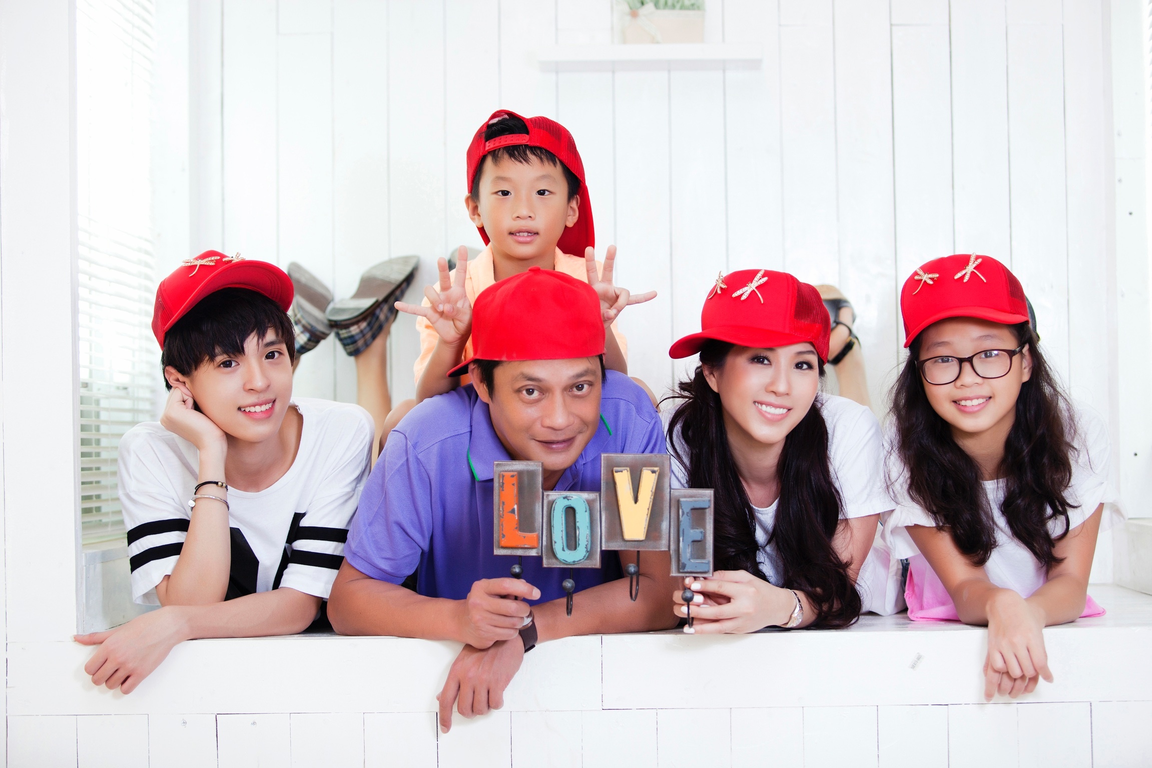 Vuong Quoc Tom khuyen mai nhan ngay Gia dinh Viet Nam hinh anh