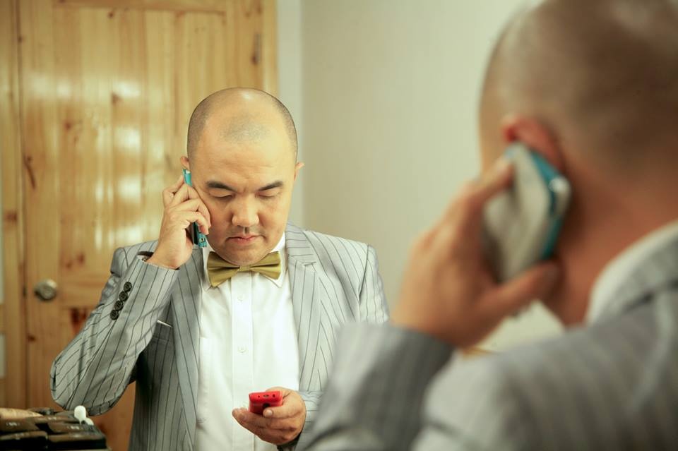 Quốc Thuận nghỉ ngơi và chuẩn bị trước giờ ghi hình.