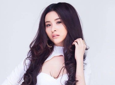 Anna Thuy Anh: 'Toi khong hop voi danh xung hot girl' hinh anh