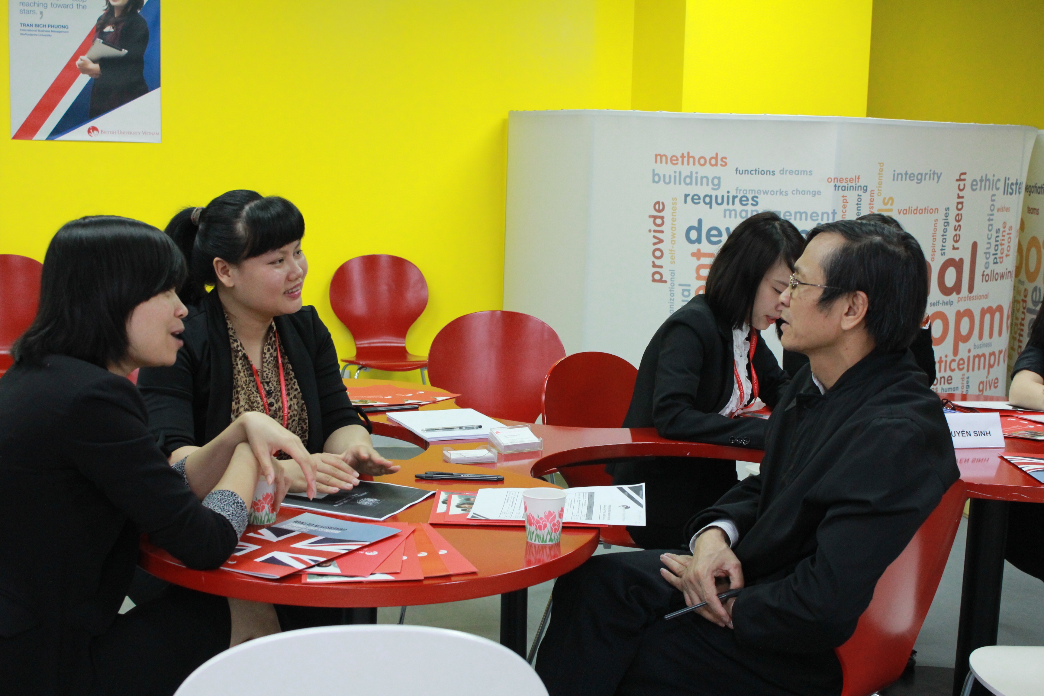 Đội ngũ Tư vấn chuyên nghiệp của BUV.