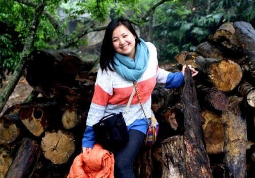 Nu lanh dao tre voi dam me loi nguoc dong hinh anh