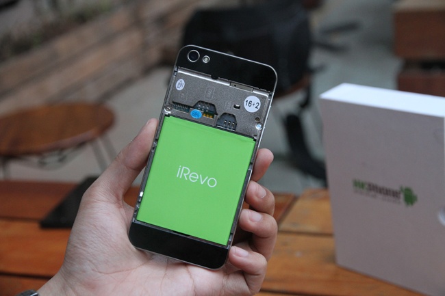 Sản phẩm được chế tác tinh xảo từ hợp kim thép Austenitic đem lại sự chắc chắn, sang trọng.