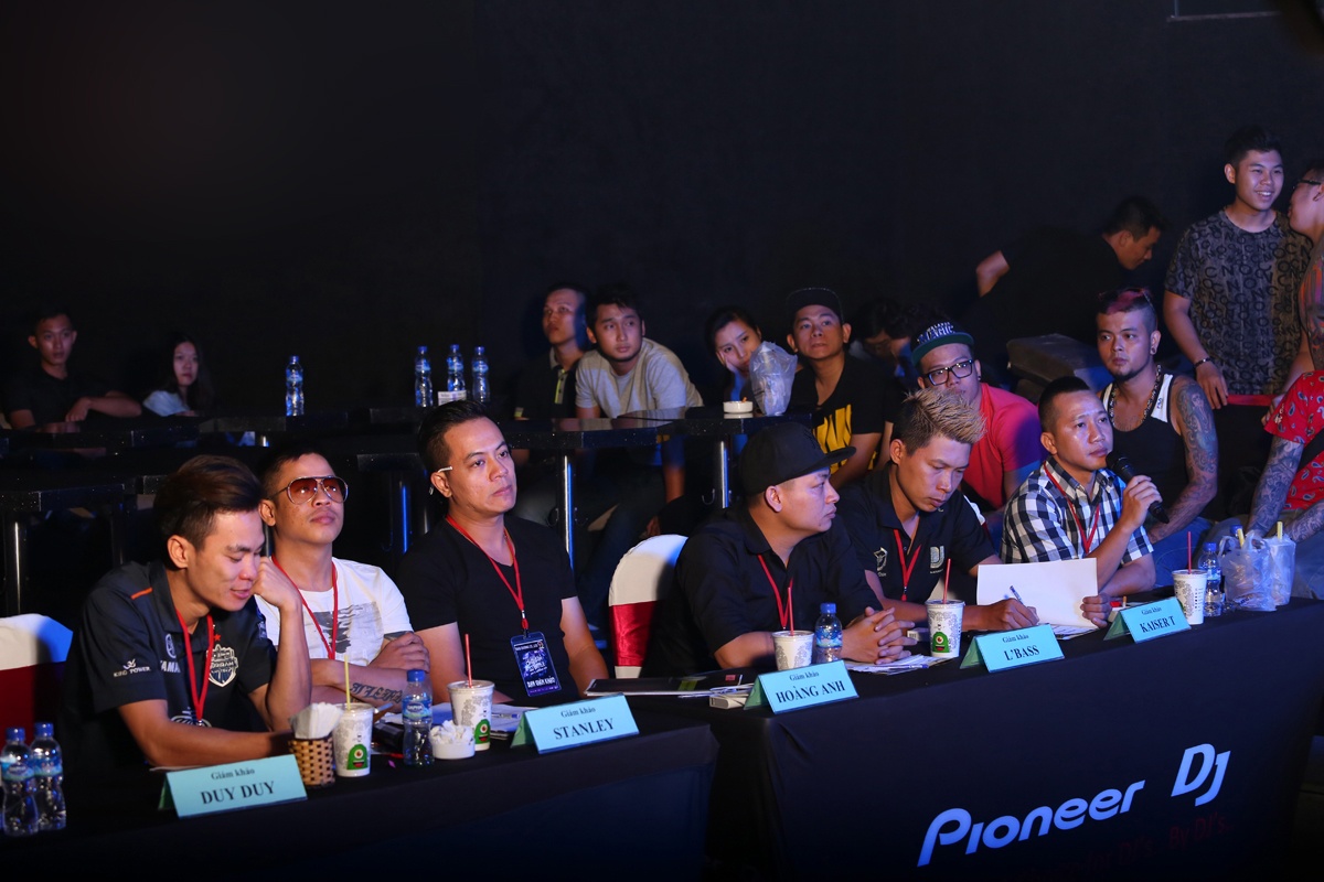 Vong loai day soi dong cua 'Vietnam Digital DJ Battle 2014' hinh anh
