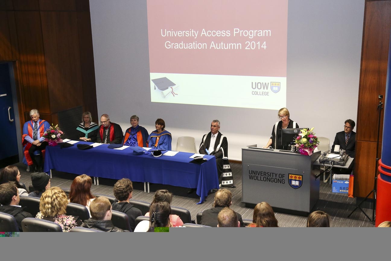 Chuong trinh chuyen tiep va cao dang nghe tai DH Wollongong hinh anh