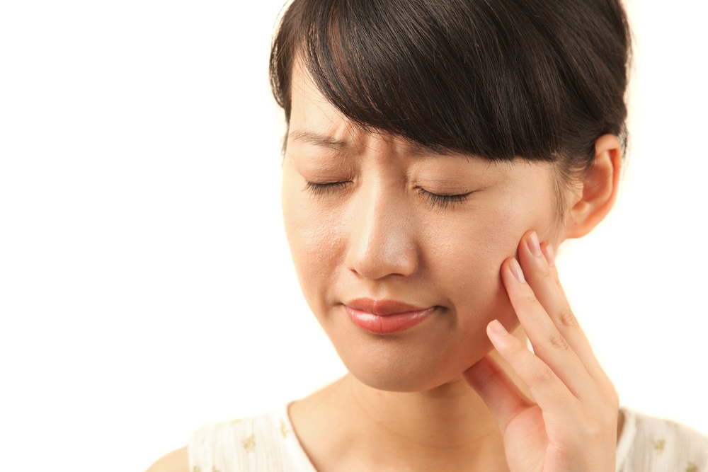 Răng nhạy cảm đôi khi ảnh phiền toái.