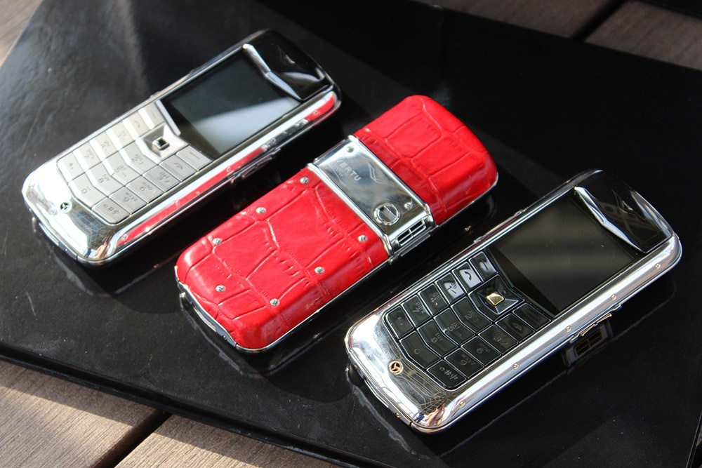 2 dong san pham Vertu tai Shopdunk hinh anh