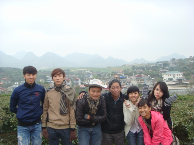 Thanh vien 'Love Bus' xuat chieu tan tinh hinh anh