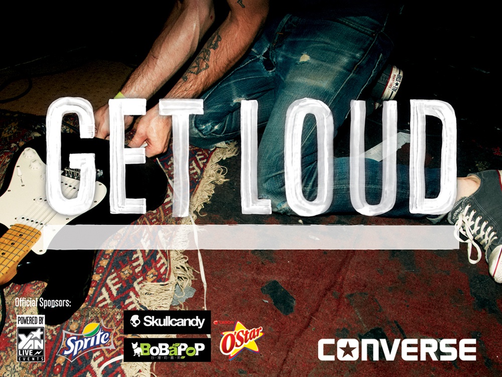 Lua rock bung chay trong dem Converse Get Loud hinh anh