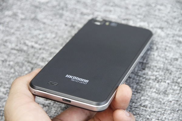 Lop vo sieu ben cua Revo LEAD hinh anh