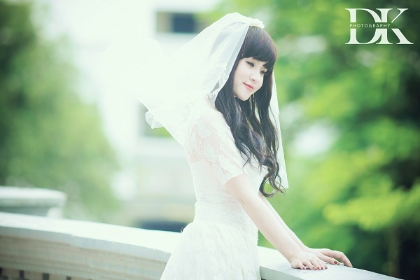 Hotgirl JB Dolly tinh khoi trong BST 'Thien than trang' hinh anh