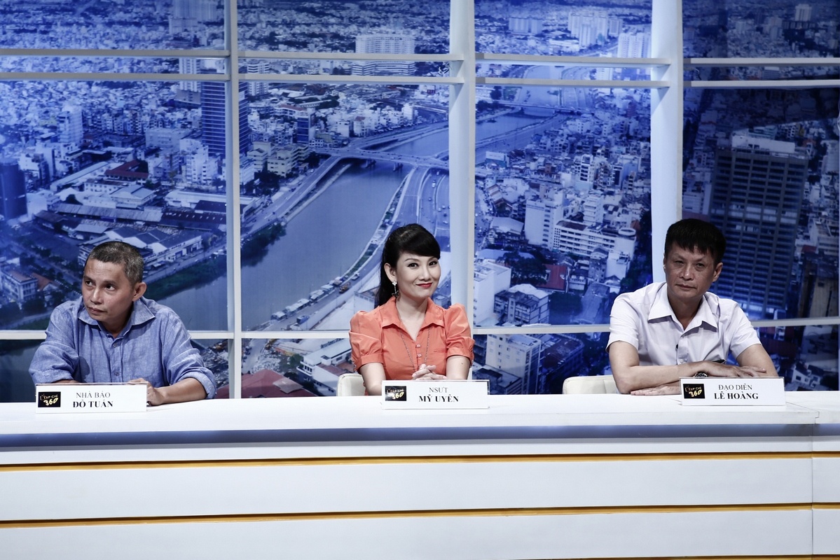 Le Hoang mo xe nhac sen, nhac sang, nhac Viet pha tieng Anh hinh anh