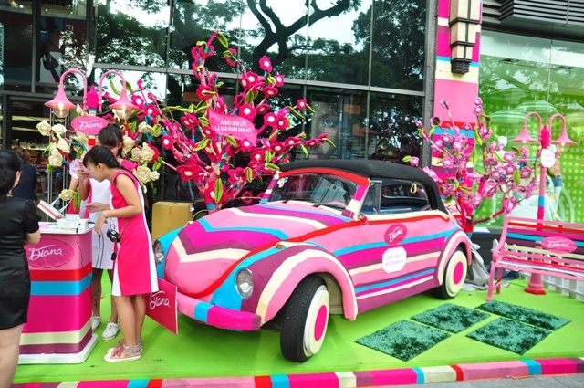 The gioi dan len dieu ky o... rap chieu phim hinh anh