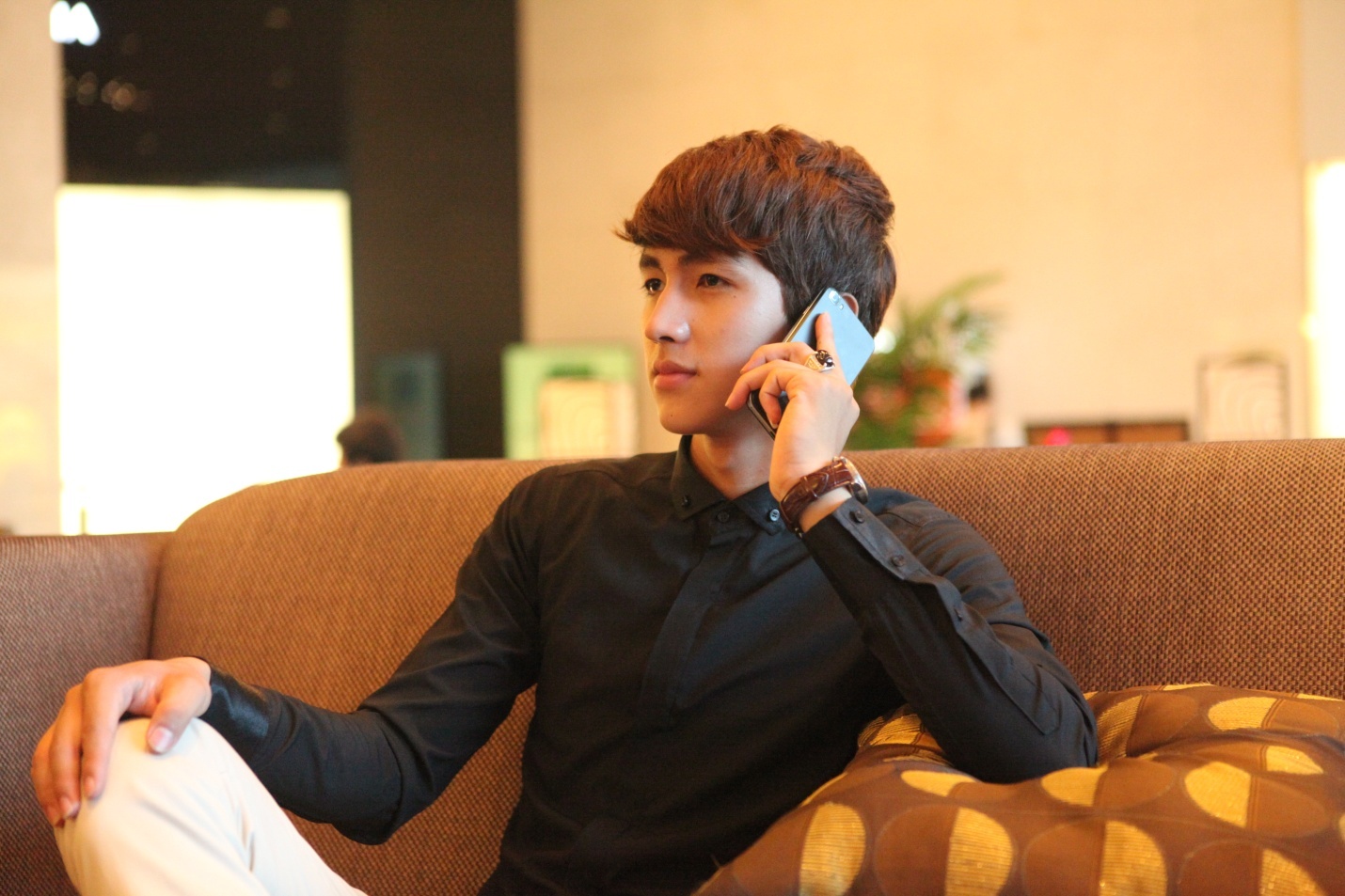 HKPhone co hon 1 trieu khach hang gan bo hinh anh