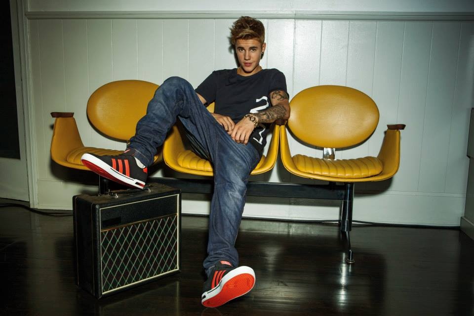 Justin Bieber va con duong thanh fashion icon cua adidas NEO hinh anh