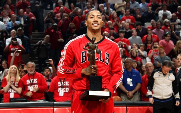 Su tro lai cua Derrick Rose cung D Rose Tour hinh anh