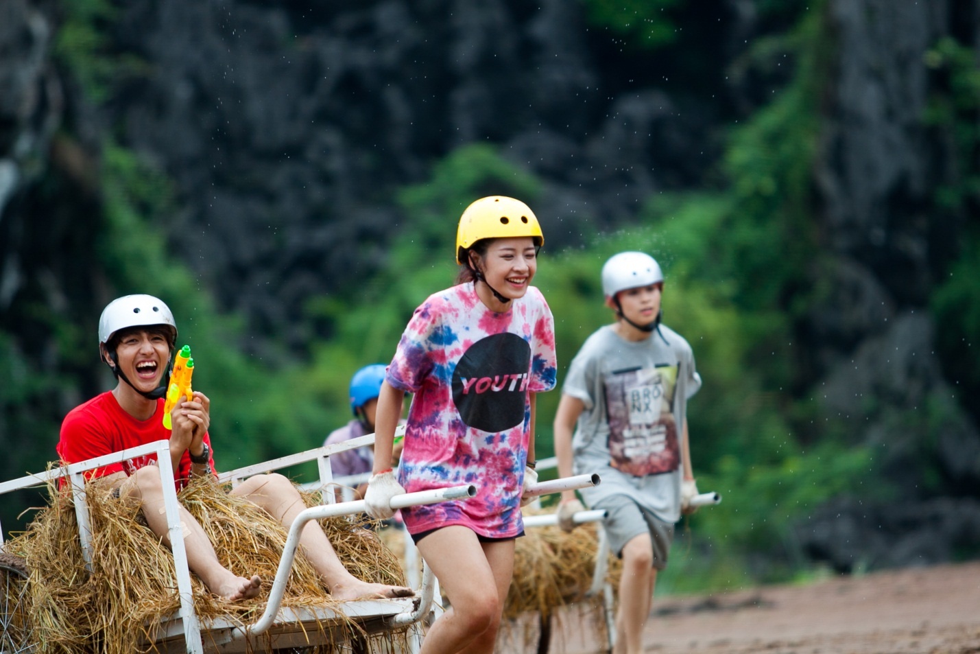 '12 ca tinh' lao dao vi bi 'ep duyen' hinh anh