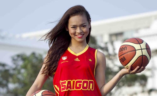 Nhung buoc tien cua quan quan F-Idol 2012 hinh anh