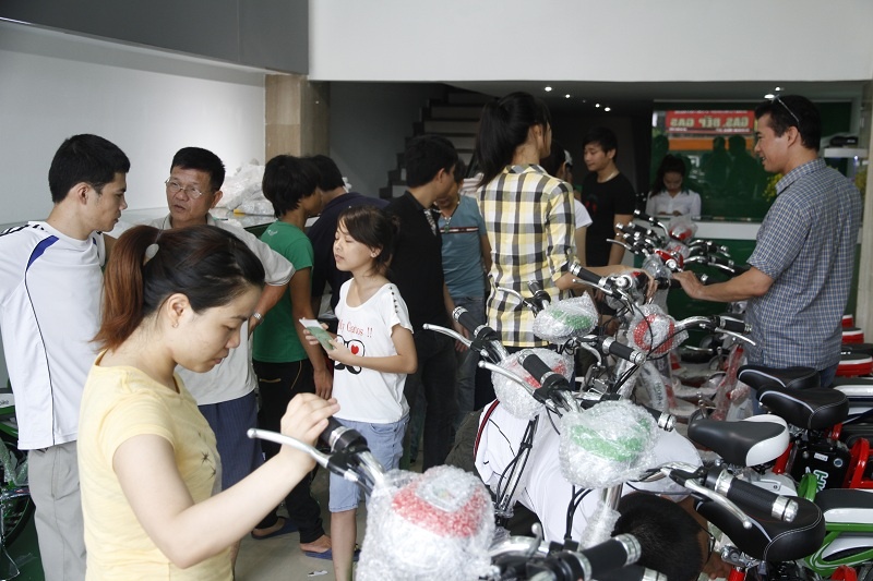 Xe dap dien chay pin duoc danh gia cao tren thi truong hinh anh