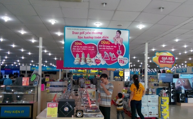 'Trao gui yeu thuong - Tan huong toan dien' cung dienmay.com hinh anh