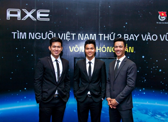 Nong len tung gio voi su kien nguoi VN thu 2 vao vu tru hinh anh