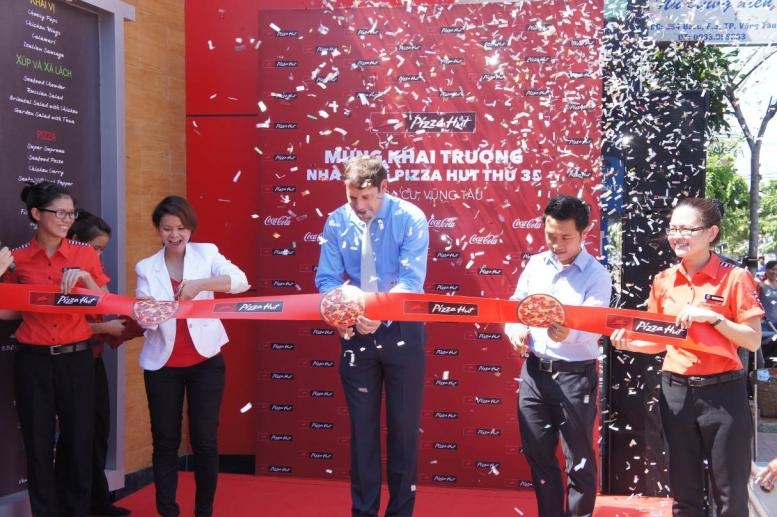 Pizza Hut khai truong nha hang thu 35 tai Vung Tau hinh anh