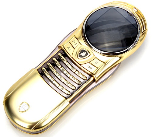 10 mau dien thoai doc, pin khoe an tuong hinh anh