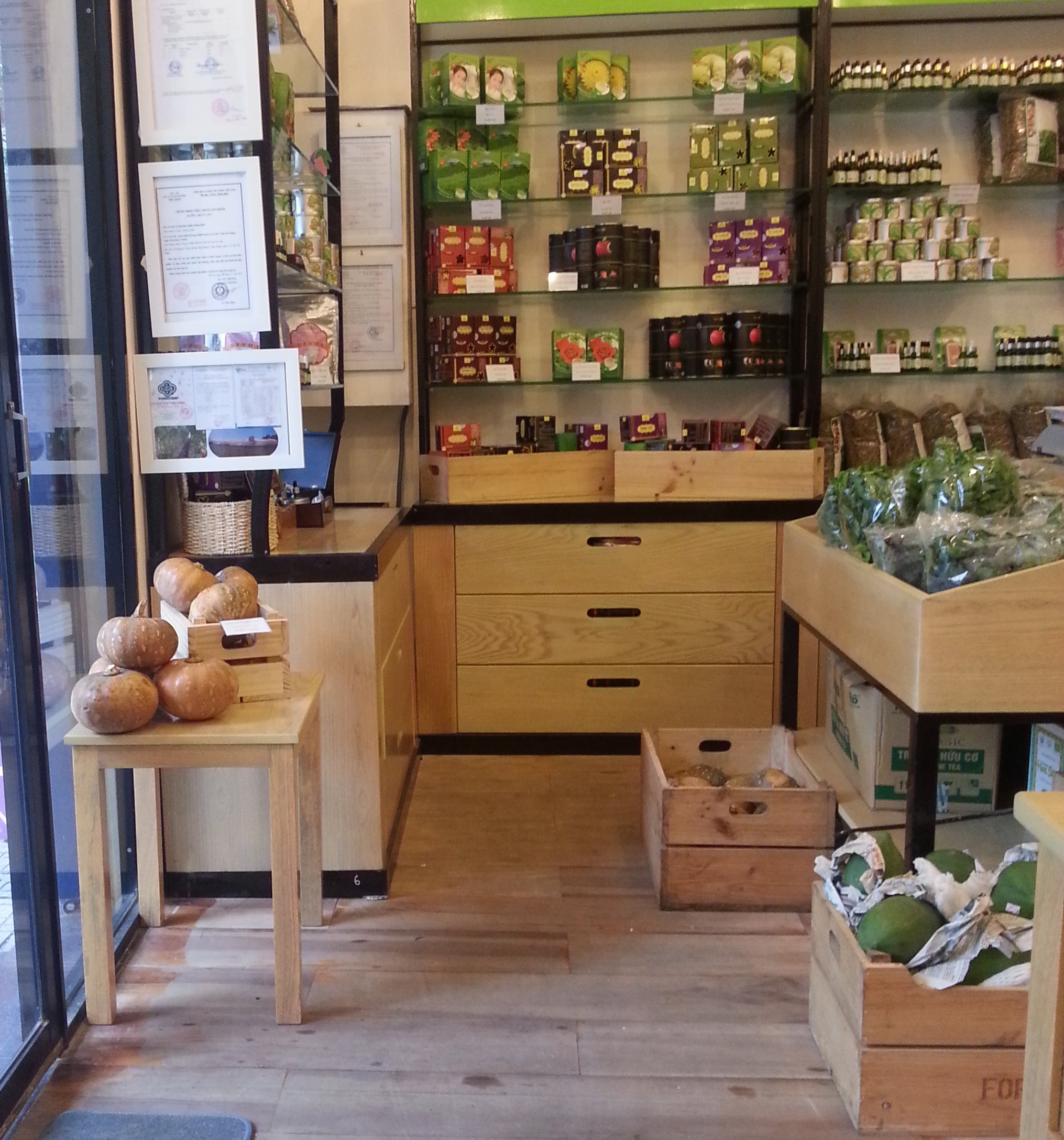 Khai truong cua hang thuc pham huu co Organica hinh anh