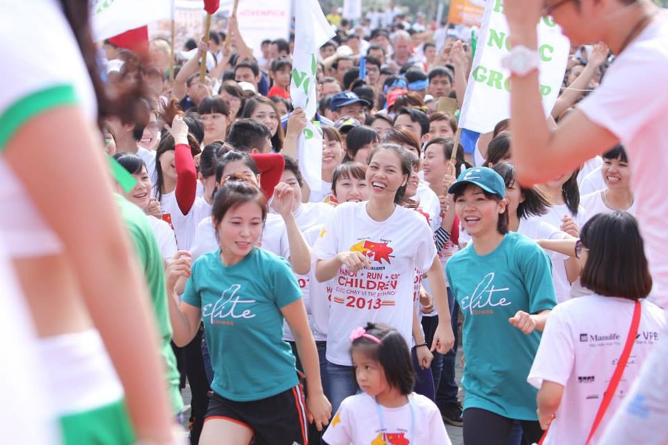 CBNV, hoi vien Elite Fitness dong hanh 'Chay vi tre em' hinh anh