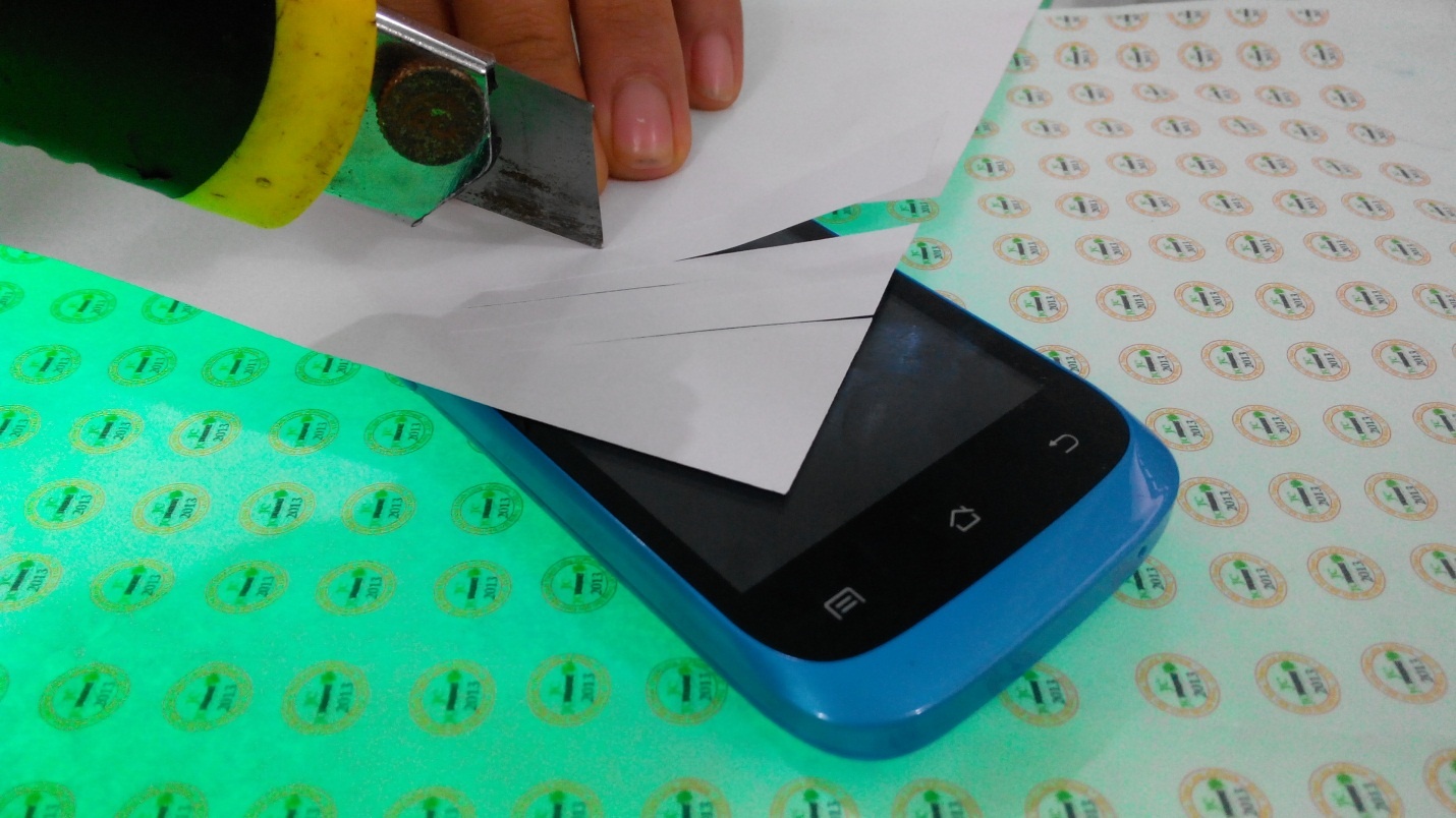 'Chay hang' JCPhone S1 gia 1,4 trieu dong ngay dau ra mat hinh anh