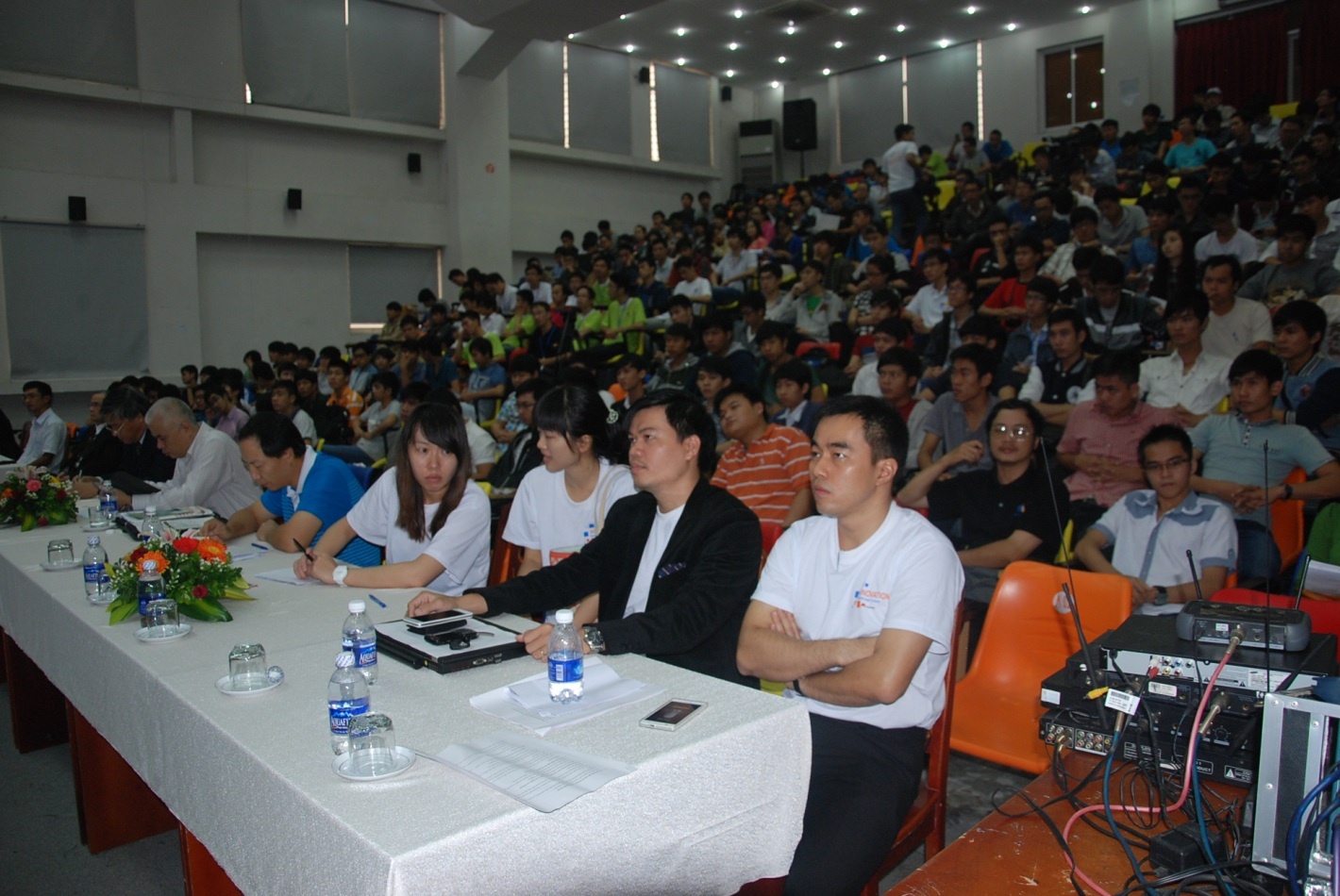 Phat dong cuoc thi sang tao ung dung di dong 2013 hinh anh