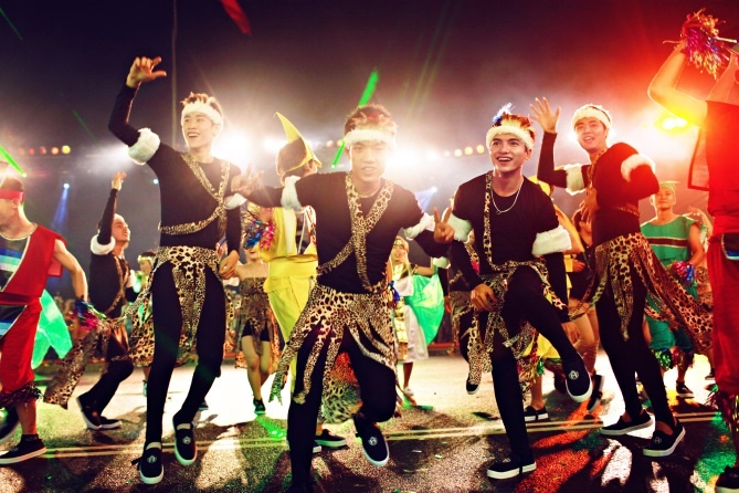 Gioi tre Can Tho san sang voi 'Tung bung mua le hoi' hinh anh