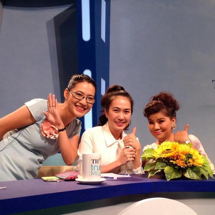 'Nguoi dan ba hat' cham con mon o tuoi 60 hinh anh