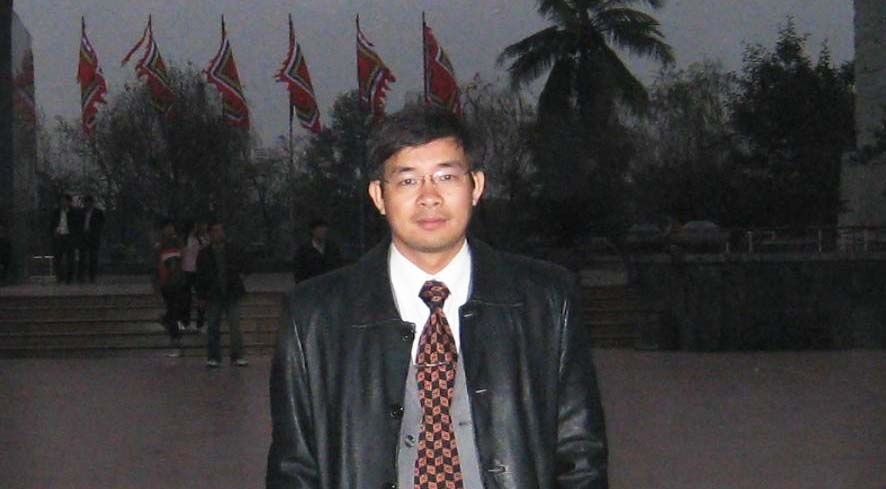 Xu huong mua ban ve may bay tuong lai hinh anh