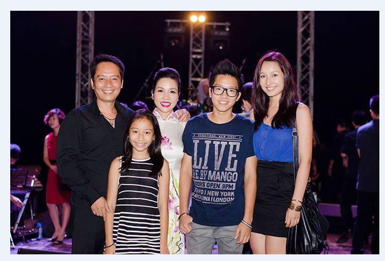 Ha Anh, My Linh gay day song ve phu nu Viet hinh anh