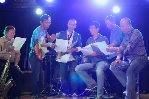 Minh Tam Bui tro lai voi 'MV Am ap mua xuan' hinh anh