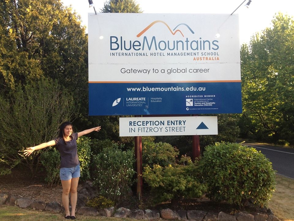 Du hoc sinh nganh khach san - du lich chia se niem dam me hinh anh