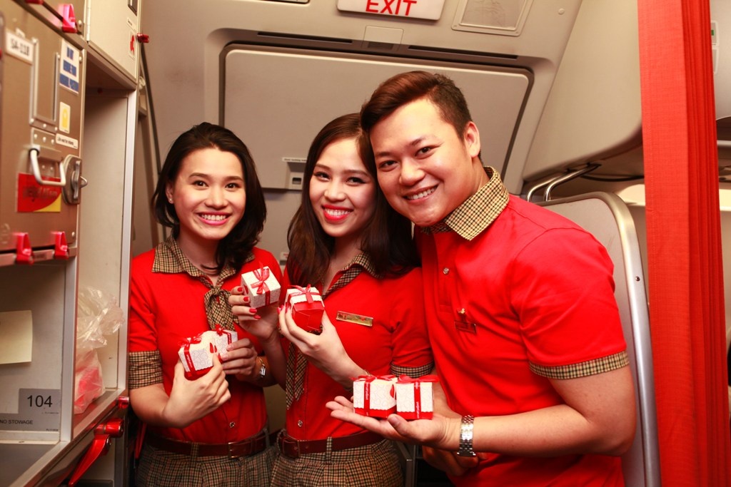VietJet Air tuyen tiep vien hang khong hinh anh