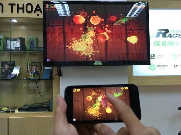 3 cong nghe doc dao tren smartphone gia re hinh anh