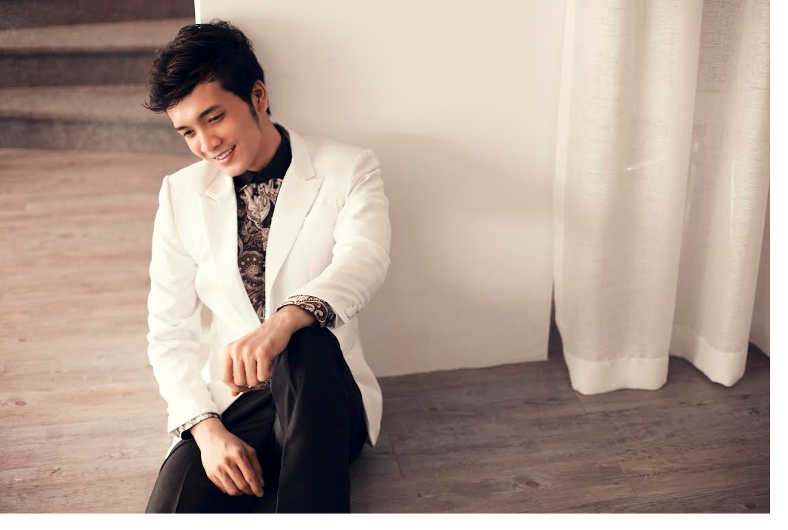 Pham Hoang Nam muon tien xa hon trong lang nguoi mau hinh anh