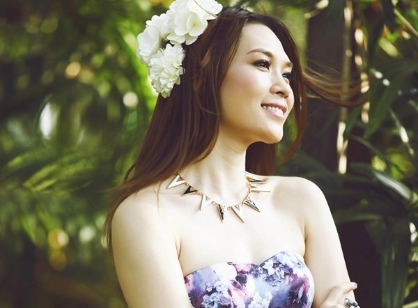 Nhung mai toc dai ong a cua sao Viet hinh anh