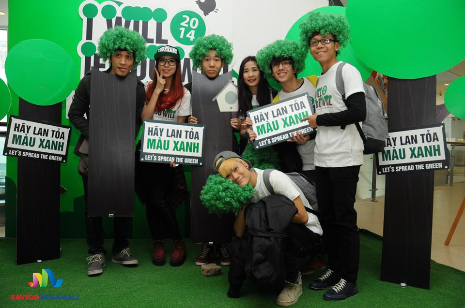 Trien lam 'Tat den bat y tuong' tai TTTM Savico Megamall hinh anh