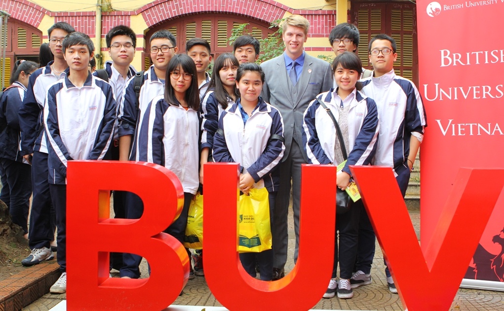 Kham pha nghe nghiep phu hop qua tinh cach hinh anh