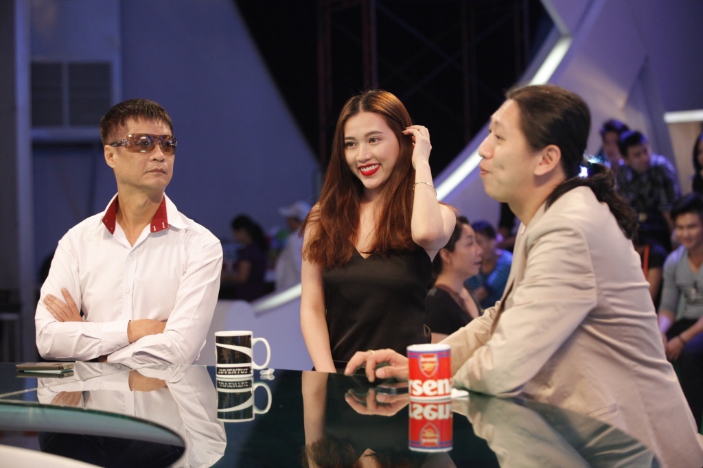 Le Hoang thich la ‘hang doc’ tren truyen hinh hinh anh