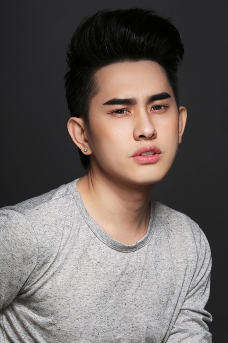 Ngoài đời, Khải Thiên và Thanh Trúc là những người bạn rất thân, trên công việc Khải Thiên giúp Thanh Trúc rạng ngời hơn mỗi khi xuất hiện trong các sự kiện. Ngược lại, nữ hoàng trang sức cũng rất ưu ái khi liên tục lăng xê các xu hướng trang điểm hợp mốt của chuyên gia Khải Thiên.