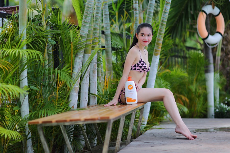 Ngoc Trinh: 'Toi dong quang cao noi y la binh thuong' hinh anh