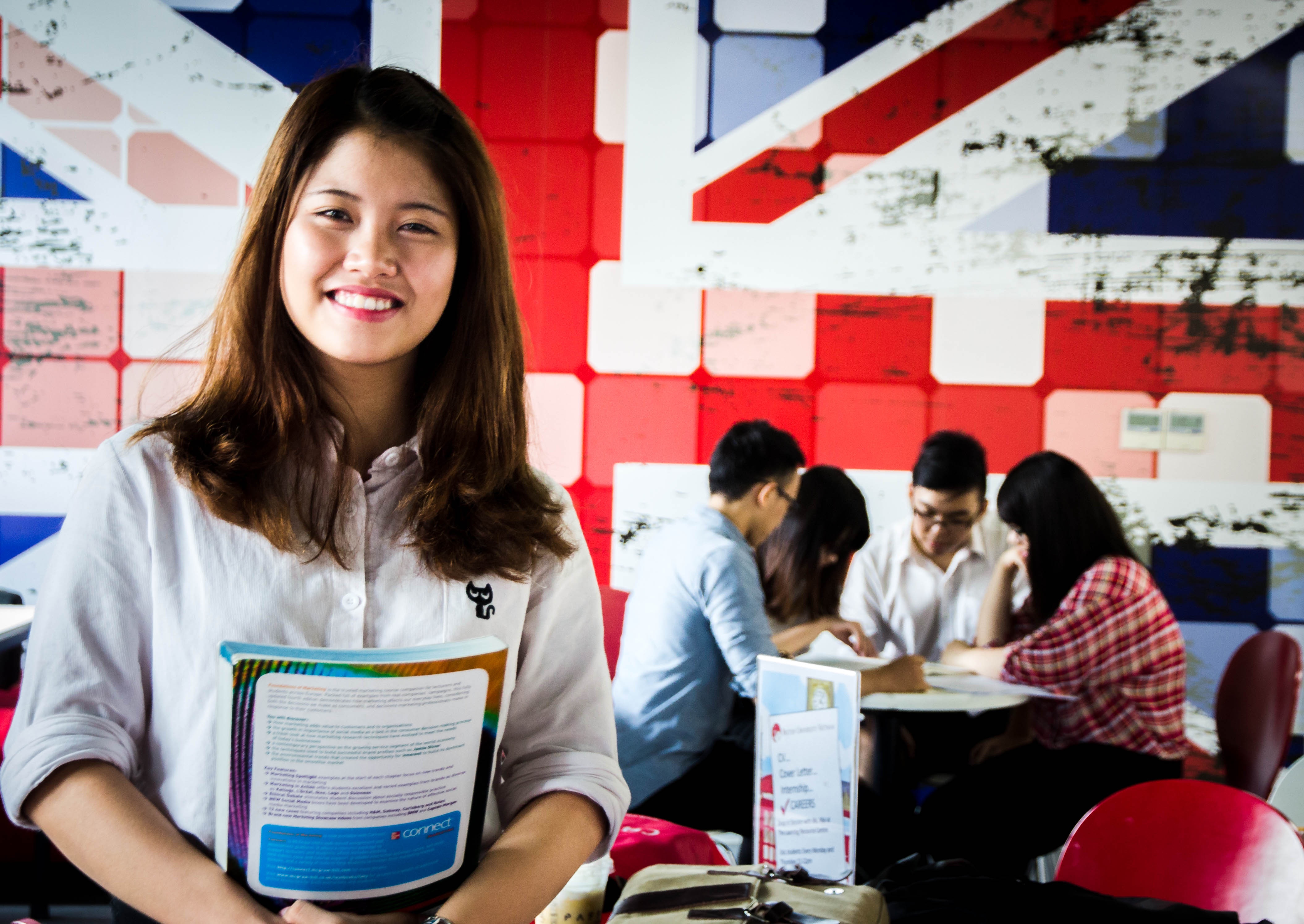 Sinh viên British University Vietnam 2.